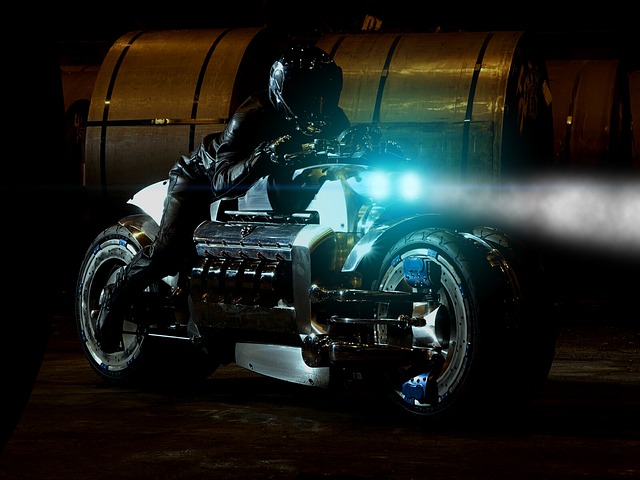 svítící motorka